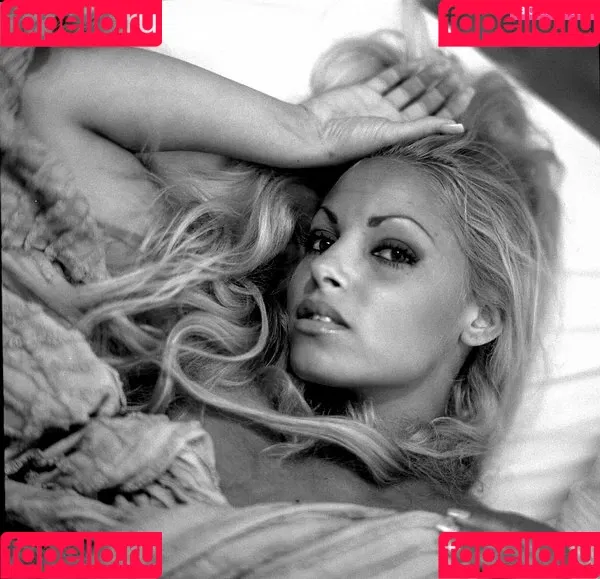 Trish Stratus Onlyfans Photo Gallery 