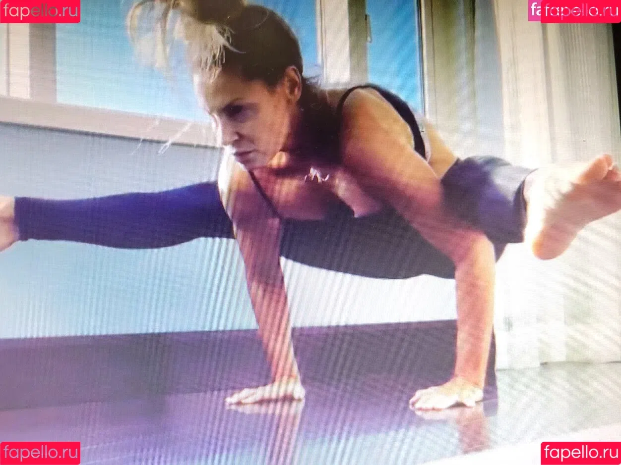 Trish Stratus Onlyfans Photo Gallery 