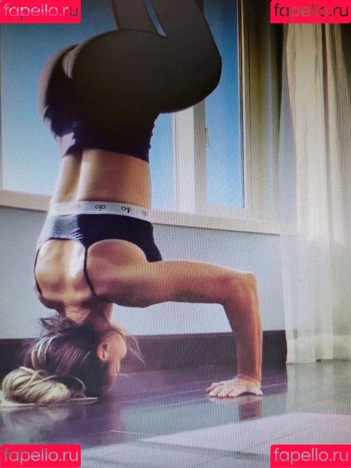 Trish Stratus Onlyfans Photo Gallery 