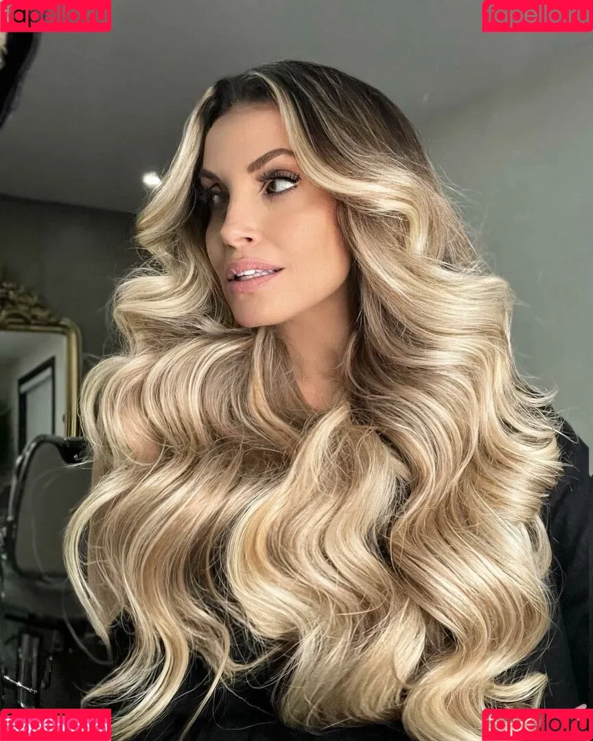 Trish Stratus Onlyfans Photo Gallery 