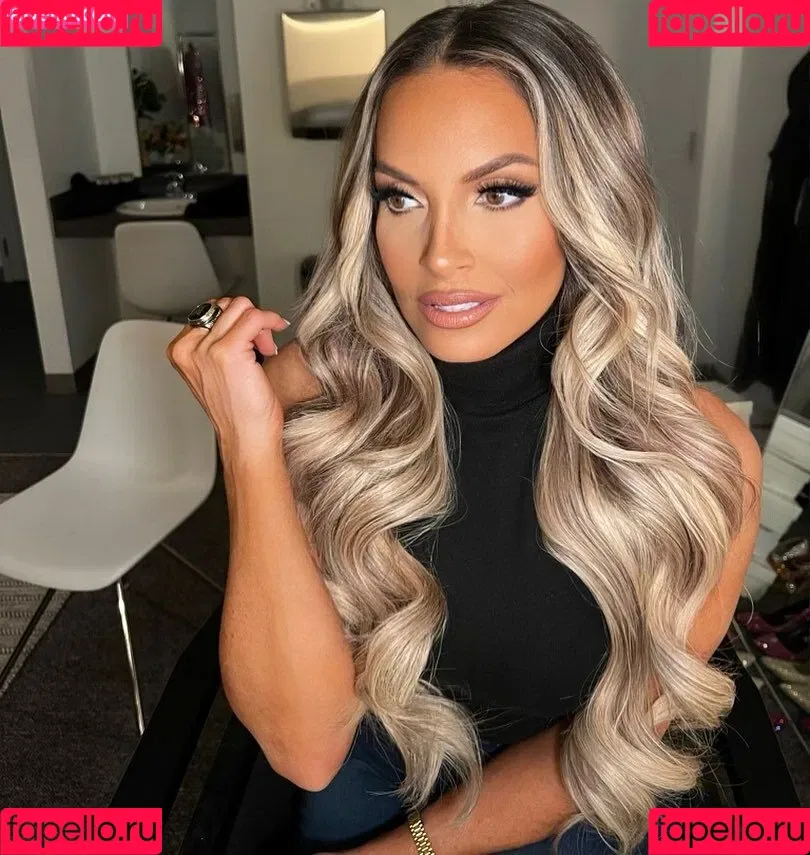 Trish Stratus Onlyfans Photo Gallery 