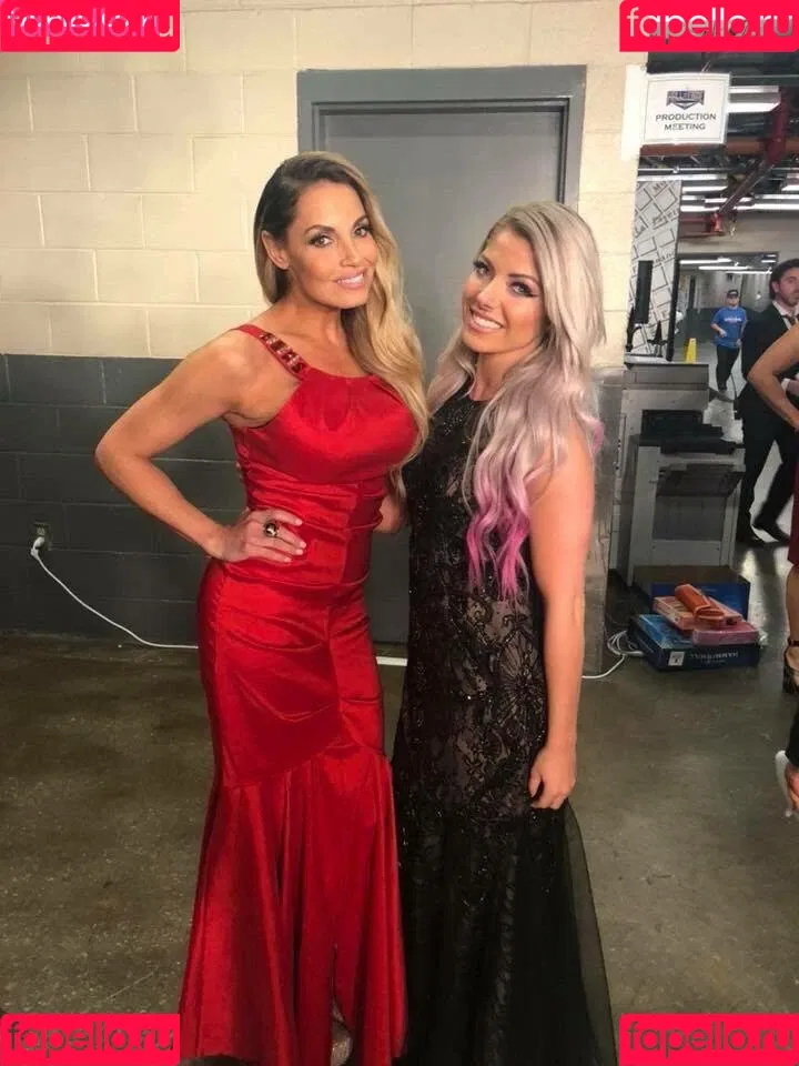 Trish Stratus Onlyfans Photo Gallery 