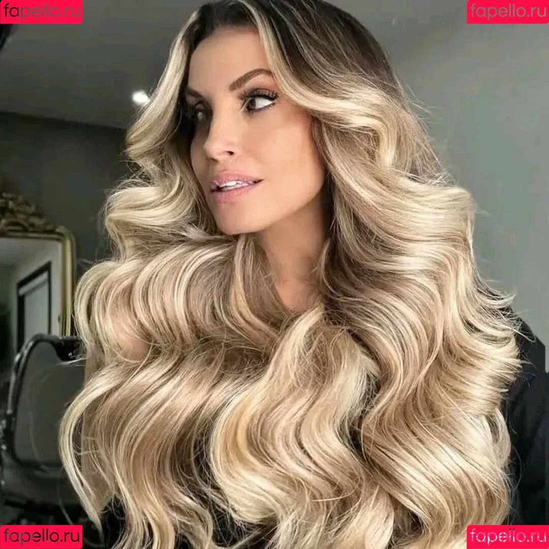 Trish Stratus Onlyfans Photo Gallery 