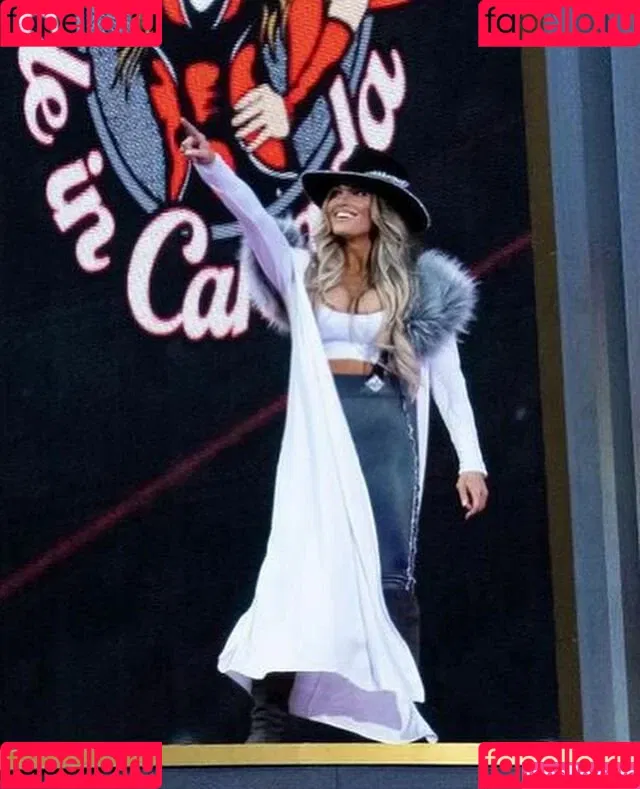 Trish Stratus Onlyfans Photo Gallery 