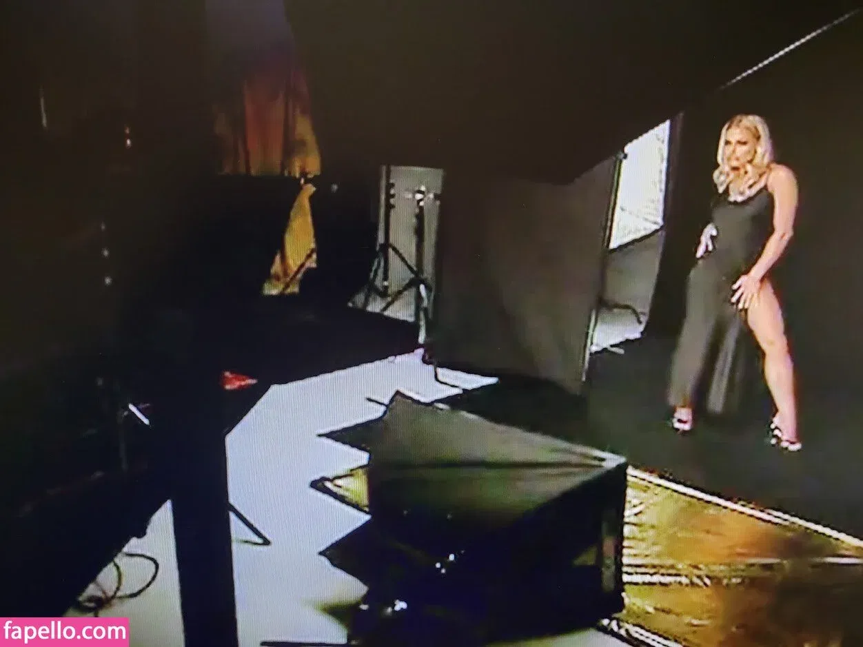 Trish Stratus Onlyfans Photo Gallery 