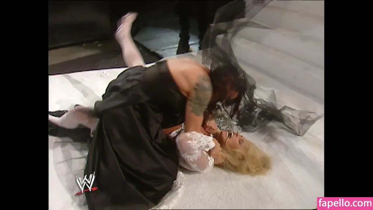 Trish Stratus Onlyfans Photo Gallery 