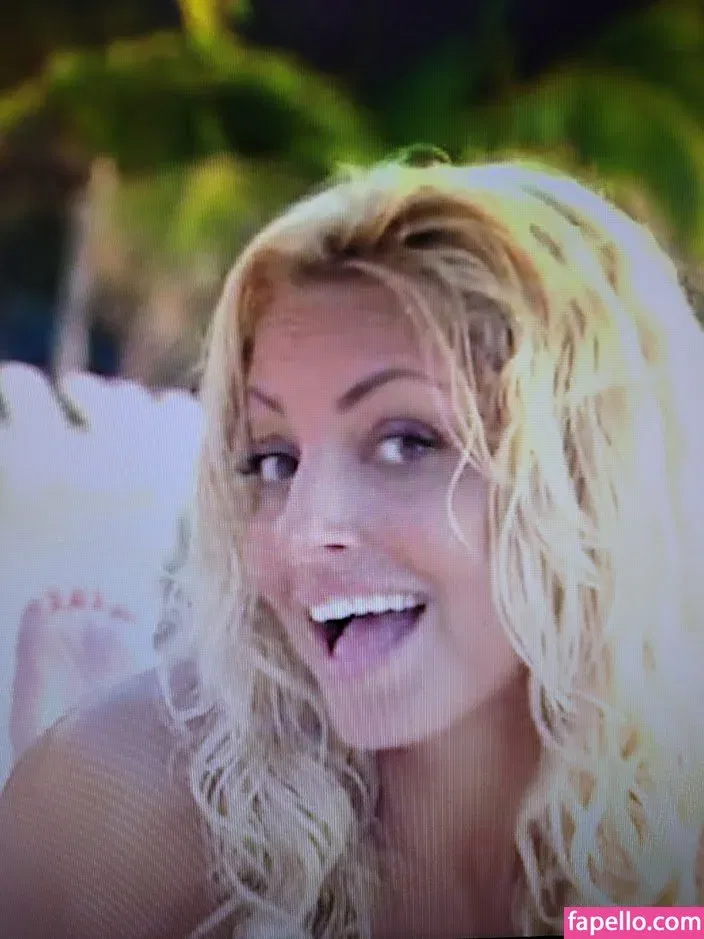 Trish Stratus Onlyfans Photo Gallery 