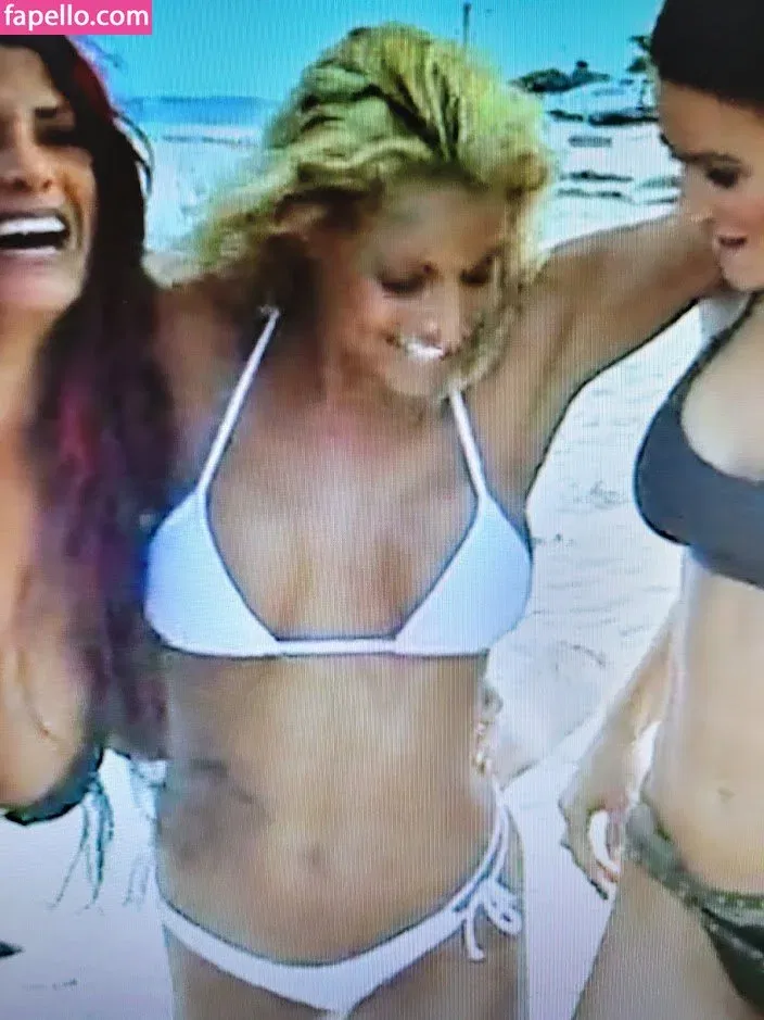 Trish Stratus Onlyfans Photo Gallery 