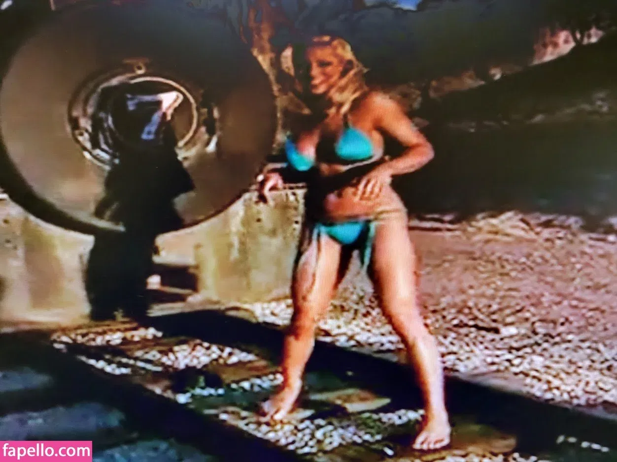 Trish Stratus Onlyfans Photo Gallery 