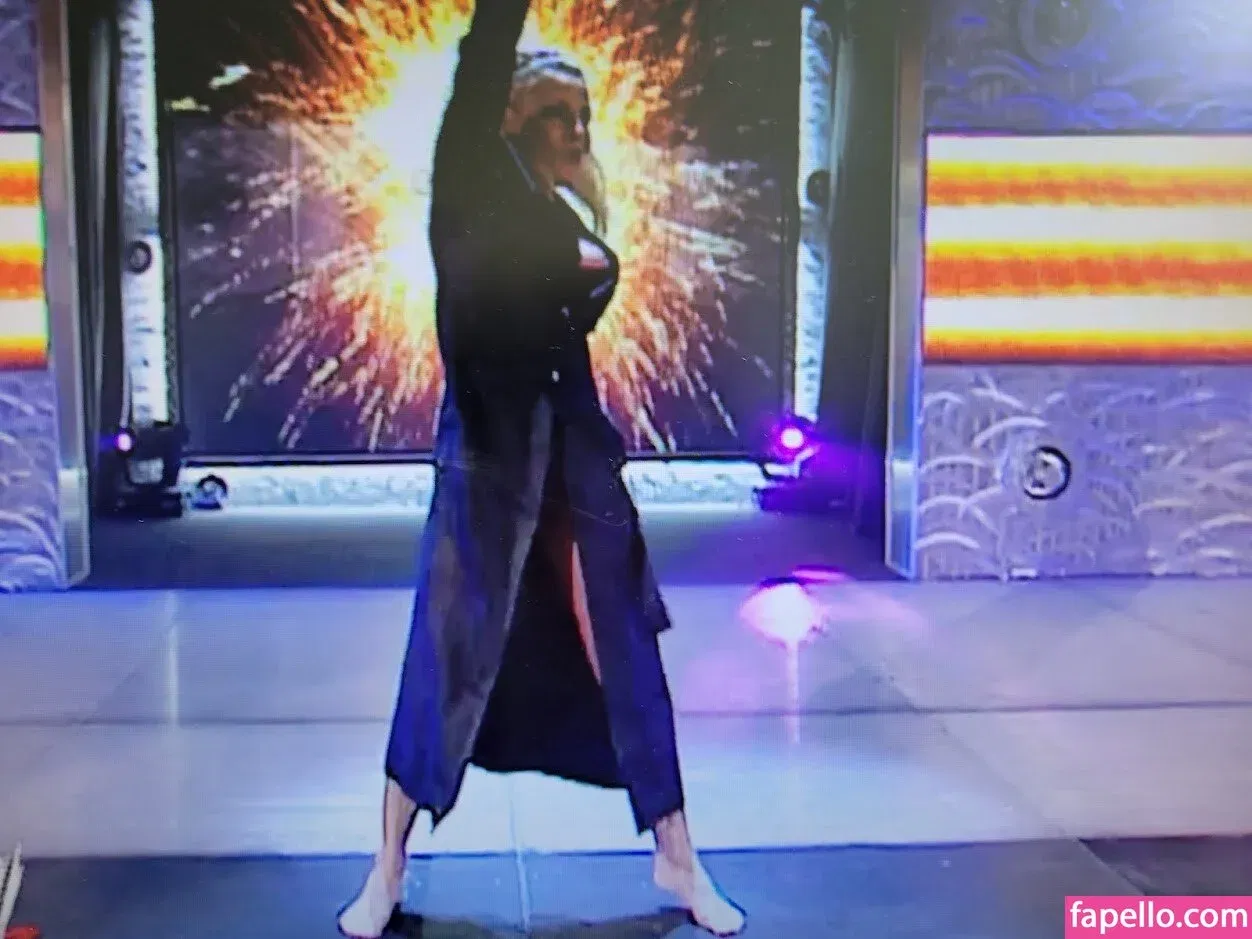 Trish Stratus Onlyfans Photo Gallery 