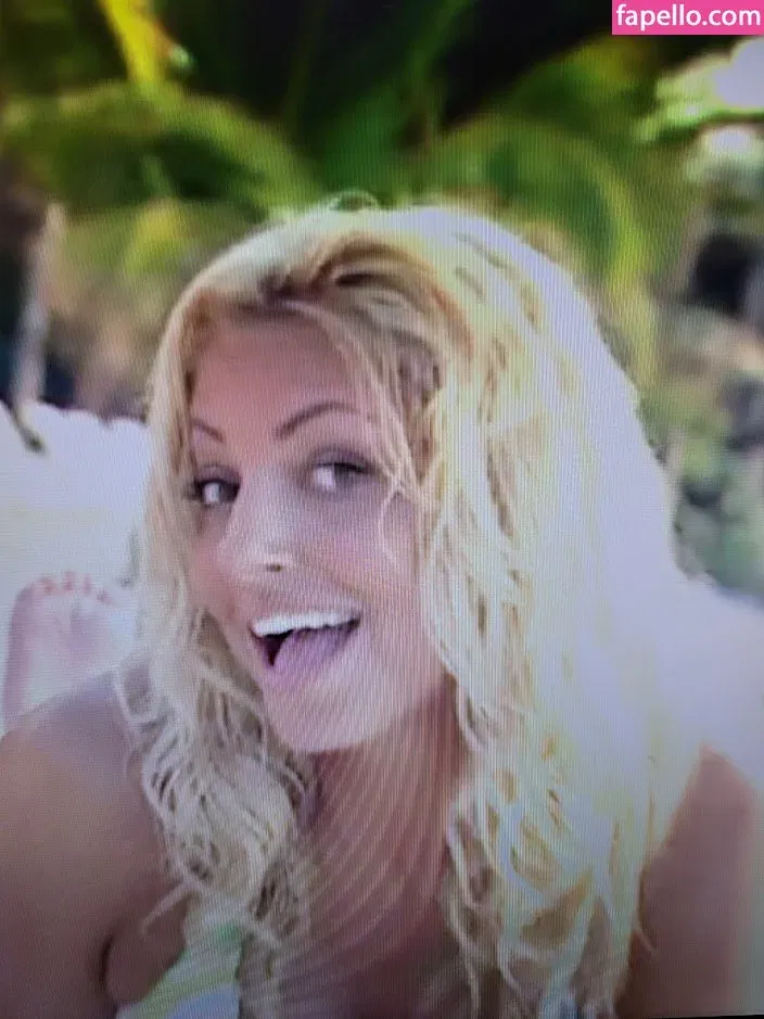 Trish Stratus Onlyfans Photo Gallery 