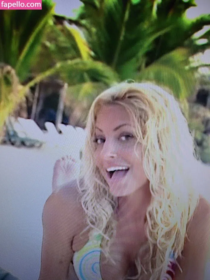 Trish Stratus Onlyfans Photo Gallery 