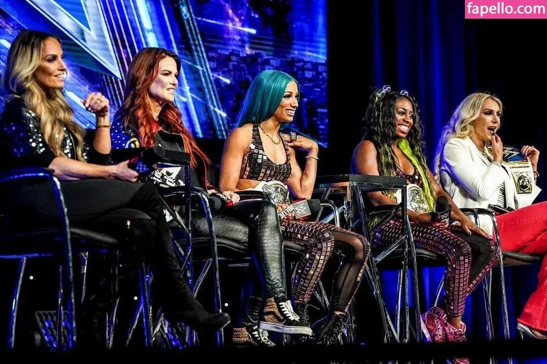 Trish Stratus Onlyfans Photo Gallery 