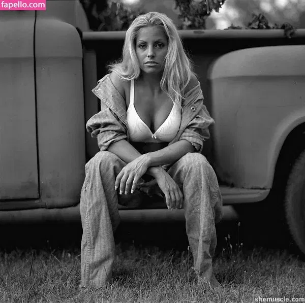 Trish Stratus Onlyfans Photo Gallery 