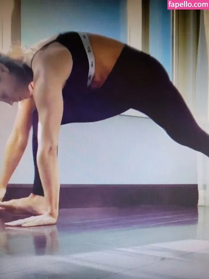 Trish Stratus Onlyfans Photo Gallery 