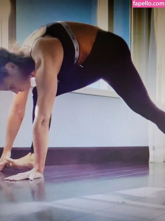 Trish Stratus Onlyfans Photo Gallery 