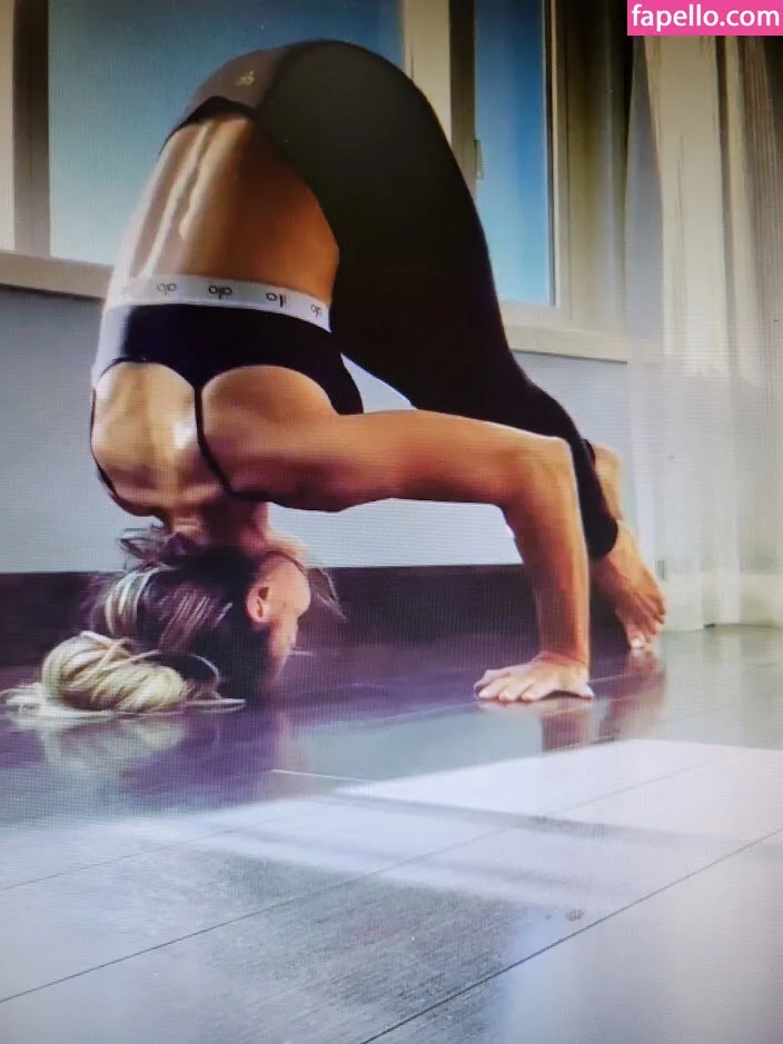 Trish Stratus Onlyfans Photo Gallery 