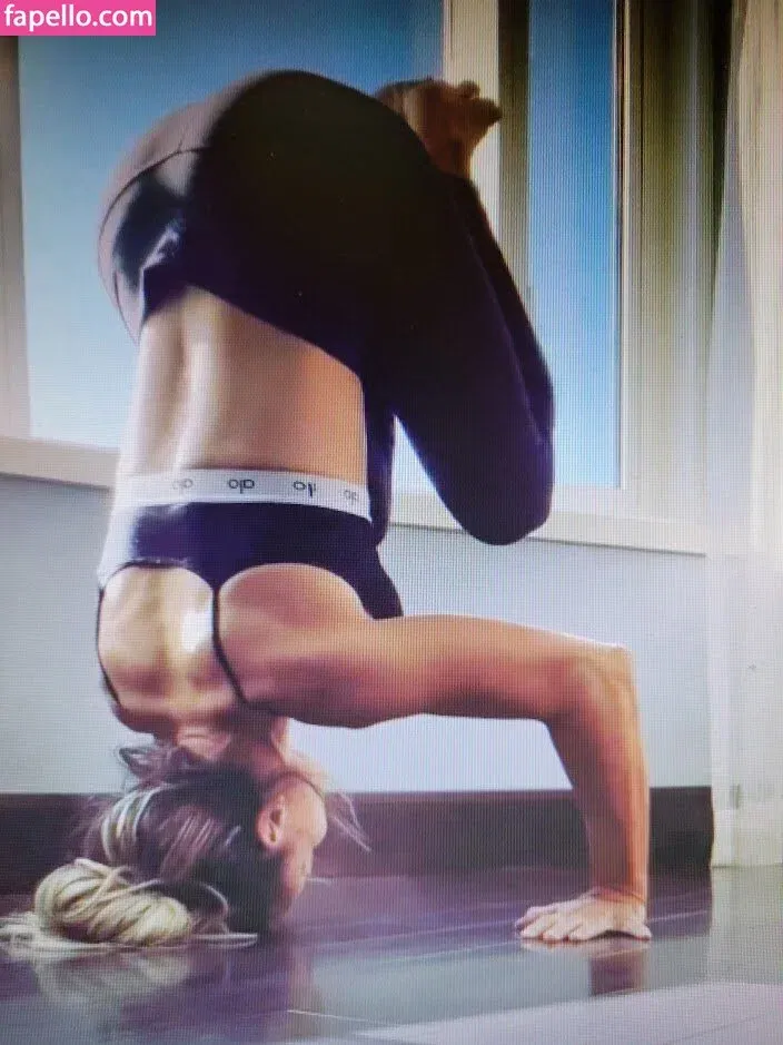 Trish Stratus Onlyfans Photo Gallery 