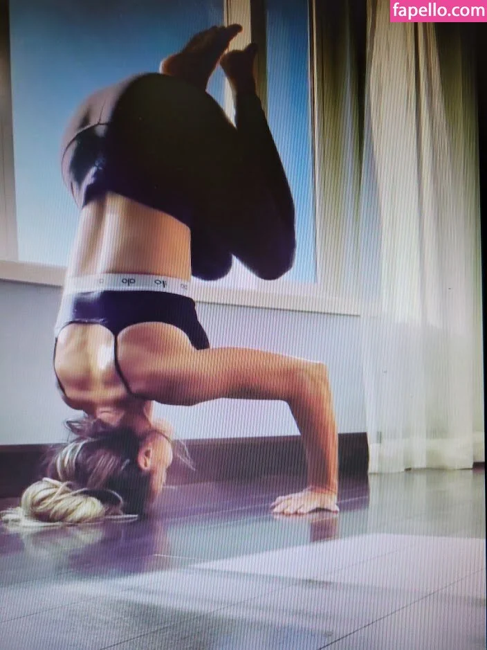 Trish Stratus Onlyfans Photo Gallery 