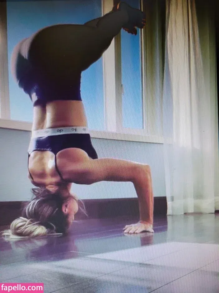 Trish Stratus Onlyfans Photo Gallery 