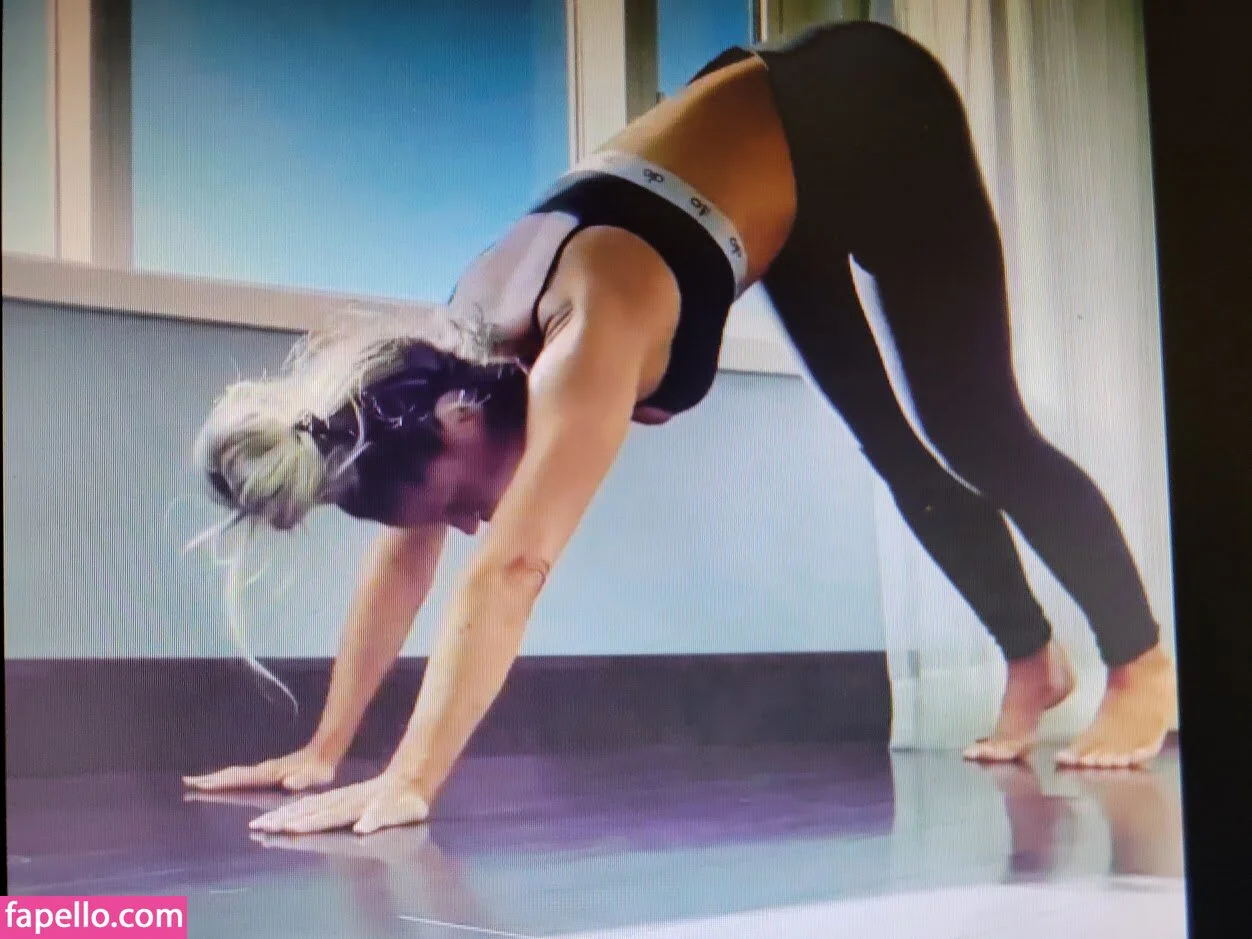 Trish Stratus Onlyfans Photo Gallery 