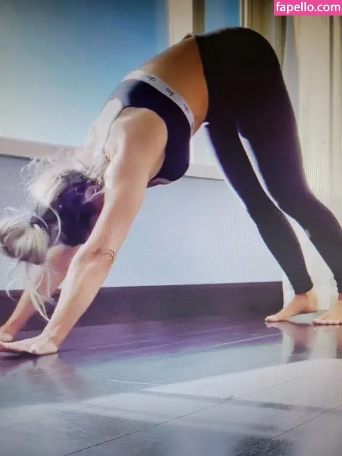 Trish Stratus Onlyfans Photo Gallery 