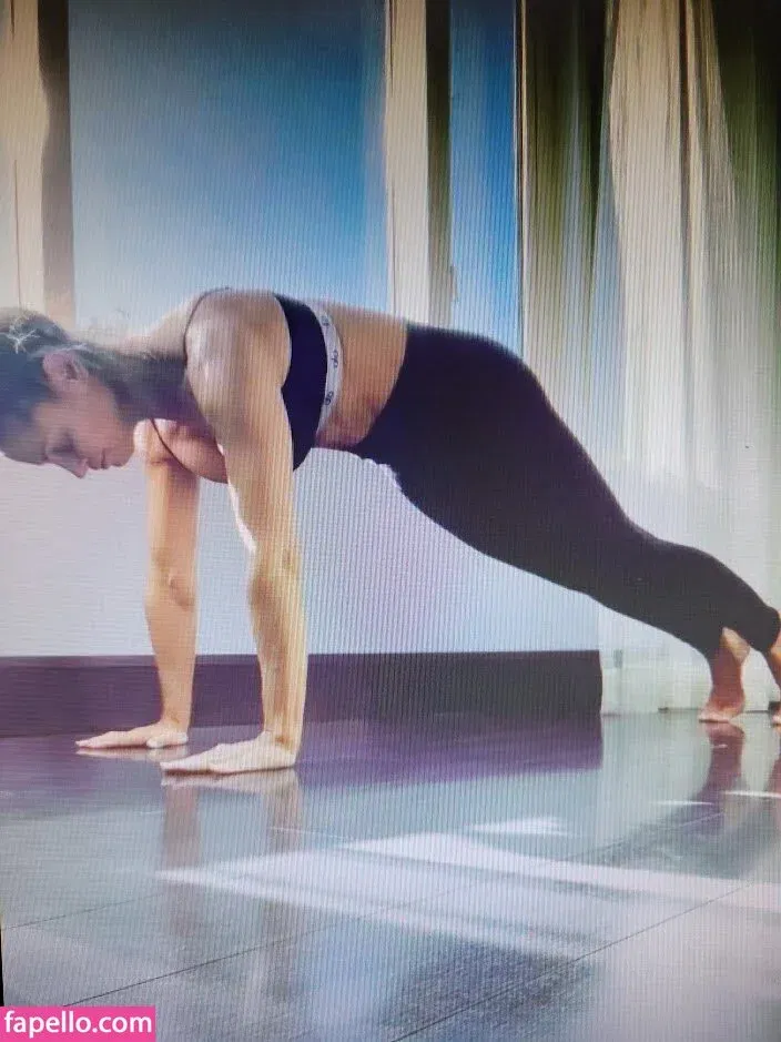 Trish Stratus Onlyfans Photo Gallery 