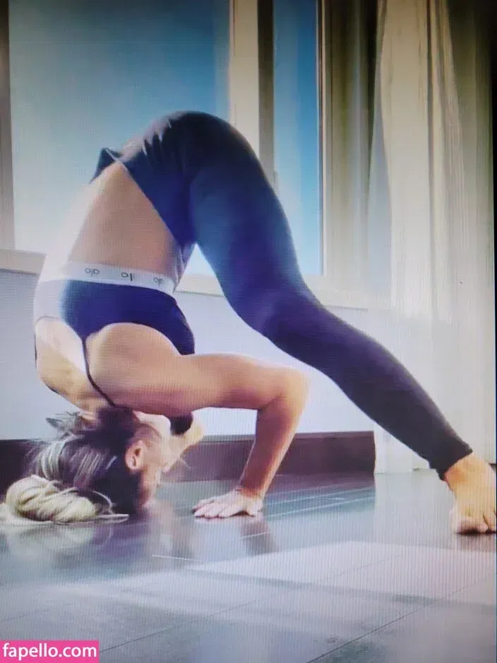 Trish Stratus Onlyfans Photo Gallery 