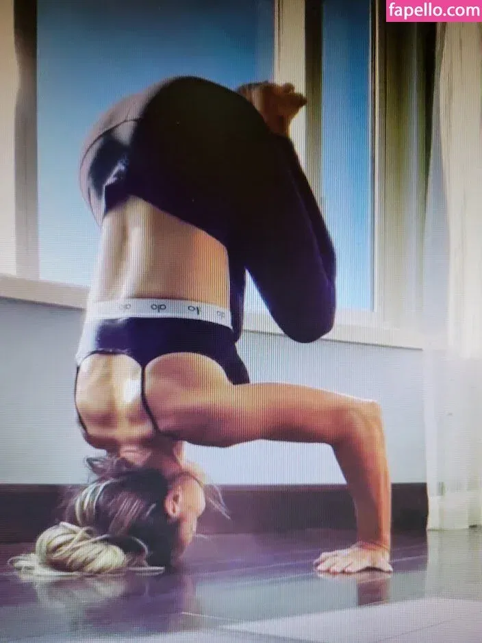 Trish Stratus Onlyfans Photo Gallery 