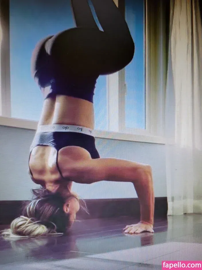 Trish Stratus Onlyfans Photo Gallery 