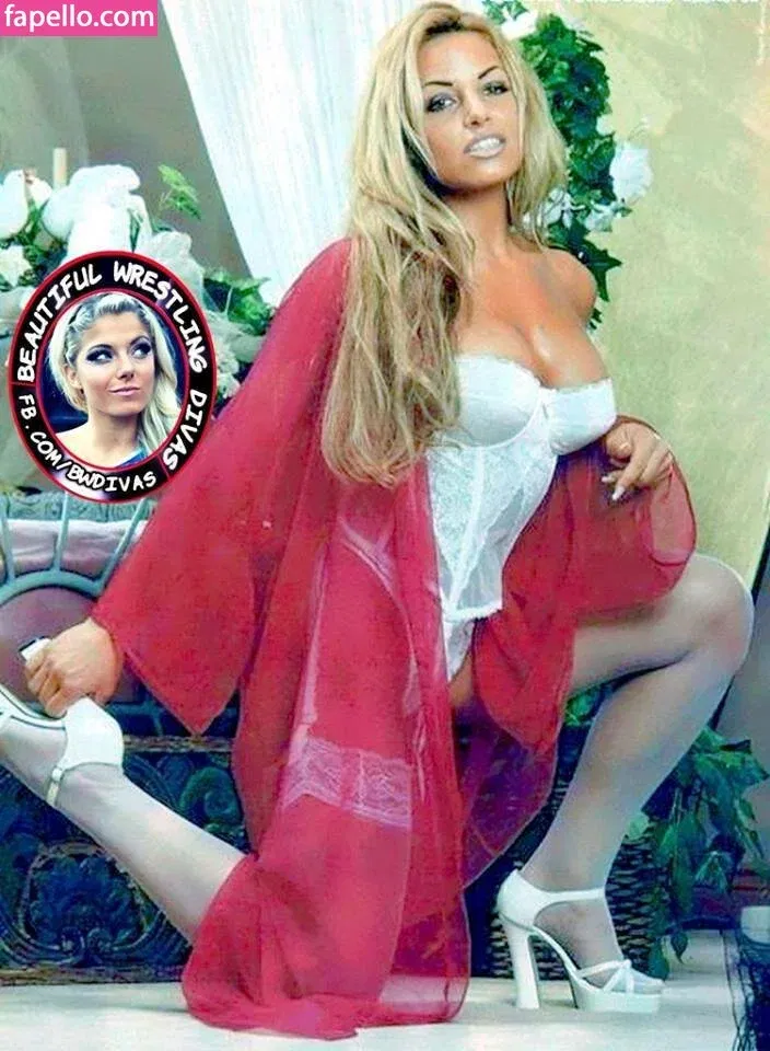 Trish Stratus Onlyfans Photo Gallery 