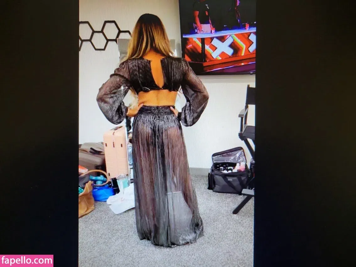 Trish Stratus Onlyfans Photo Gallery 