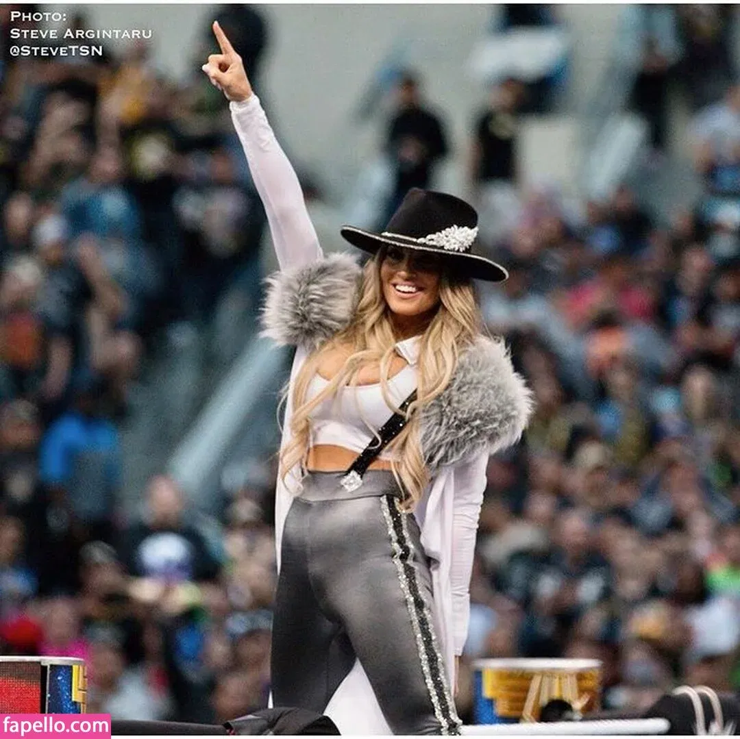 Trish Stratus Onlyfans Photo Gallery 