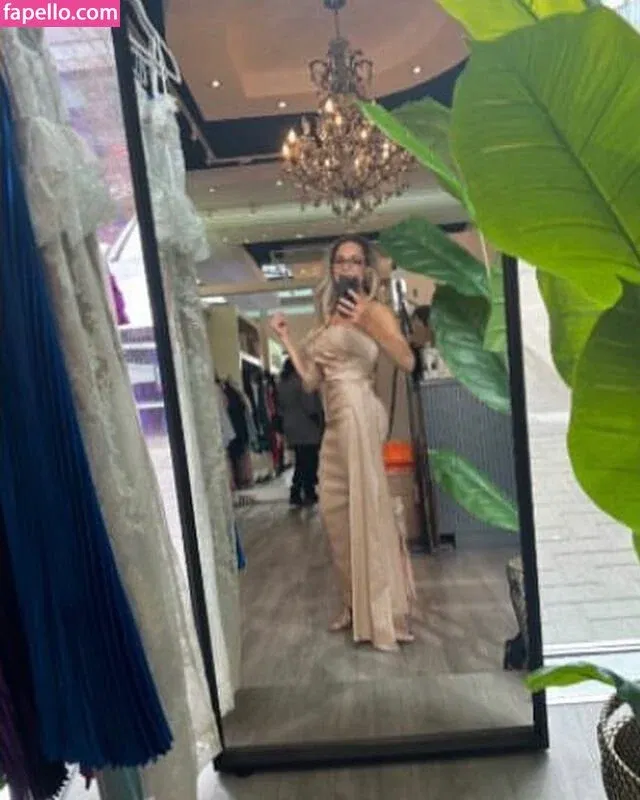 Trish Stratus Onlyfans Photo Gallery 