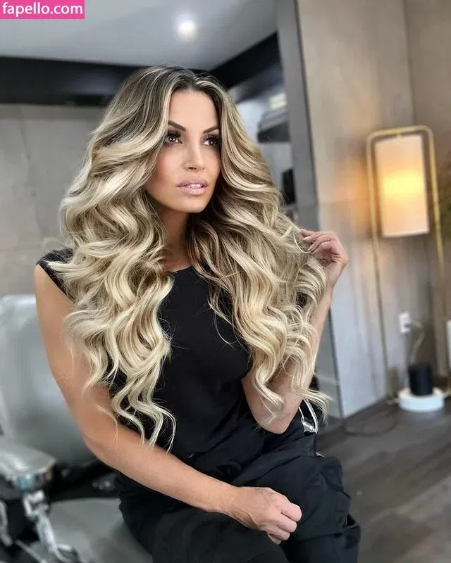 Trish Stratus Onlyfans Photo Gallery 