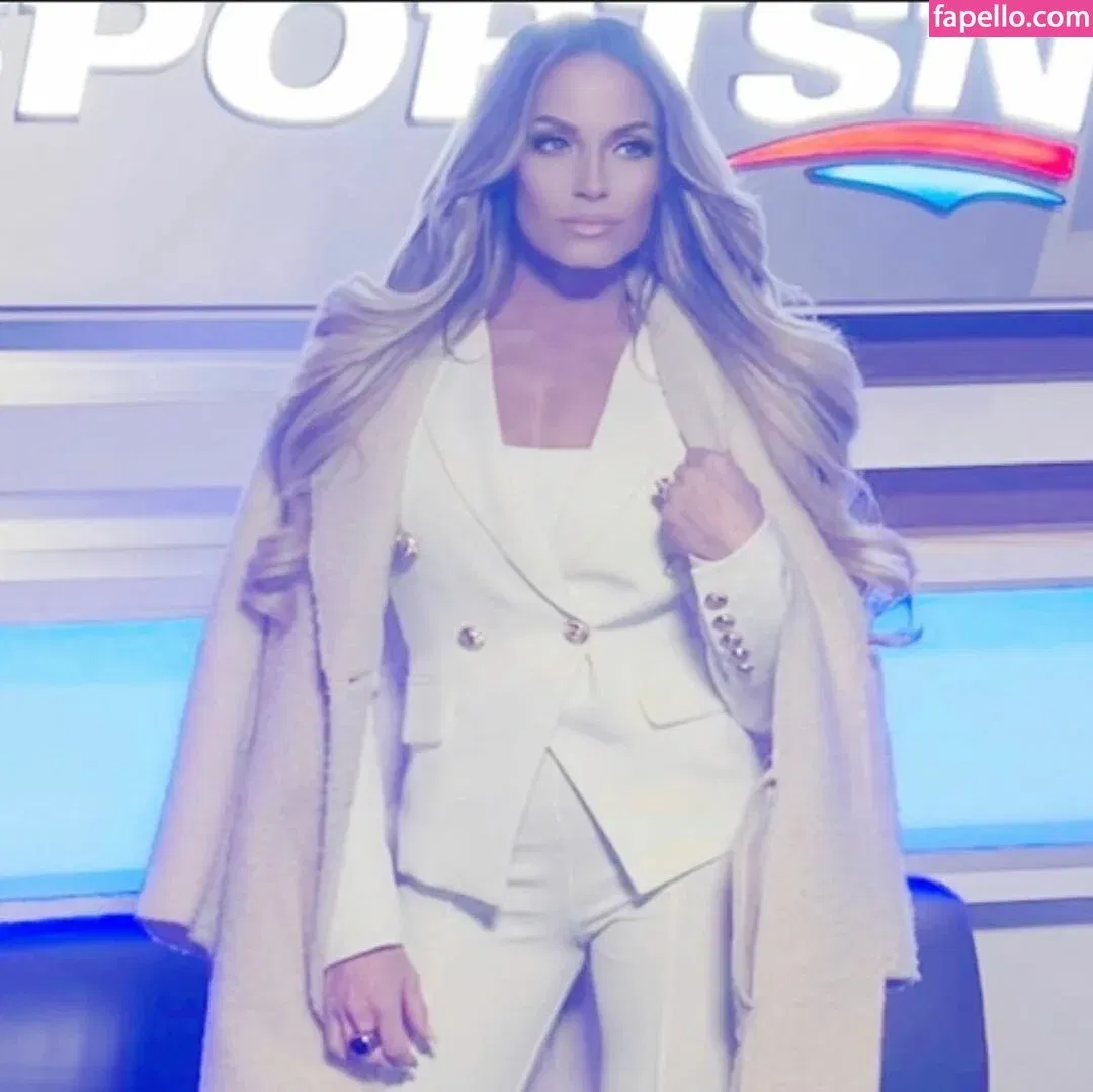 Trish Stratus Onlyfans Photo Gallery 