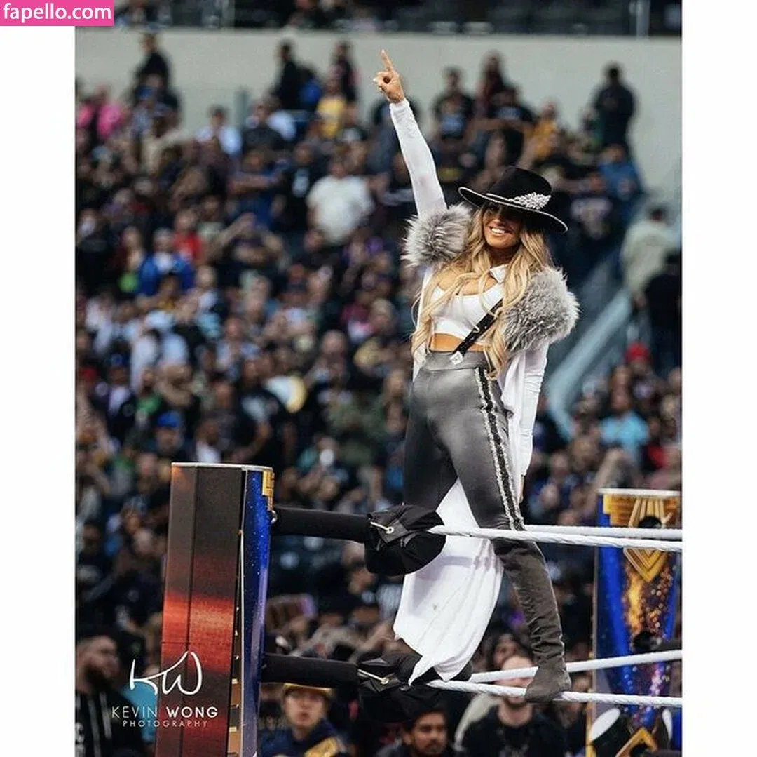 Trish Stratus Onlyfans Photo Gallery 