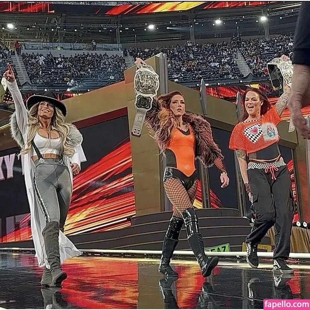 Trish Stratus Onlyfans Photo Gallery 