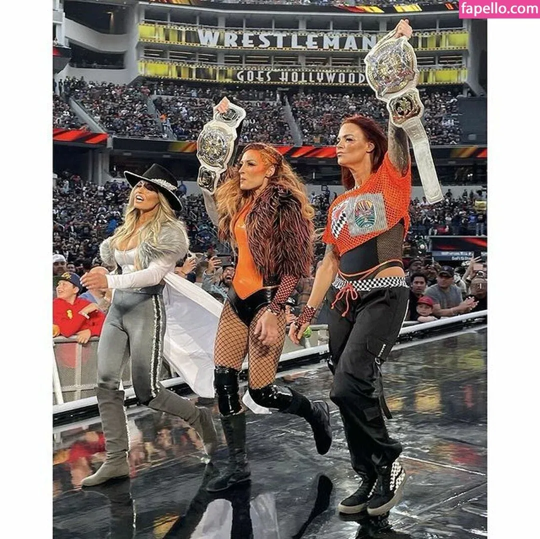 Trish Stratus Onlyfans Photo Gallery 