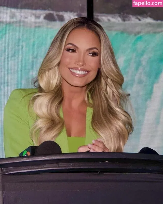 Trish Stratus Onlyfans Photo Gallery 
