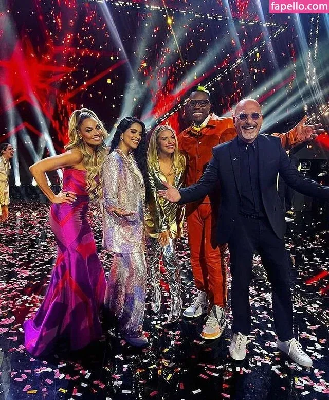 Trish Stratus Onlyfans Photo Gallery 