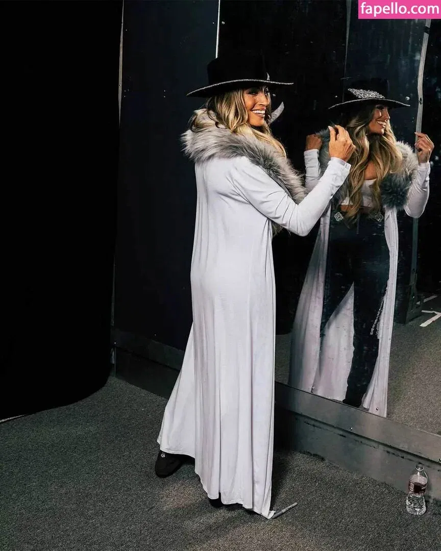 Trish Stratus Onlyfans Photo Gallery 