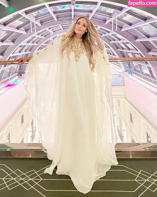 Trish Stratus Onlyfans Photo Gallery 