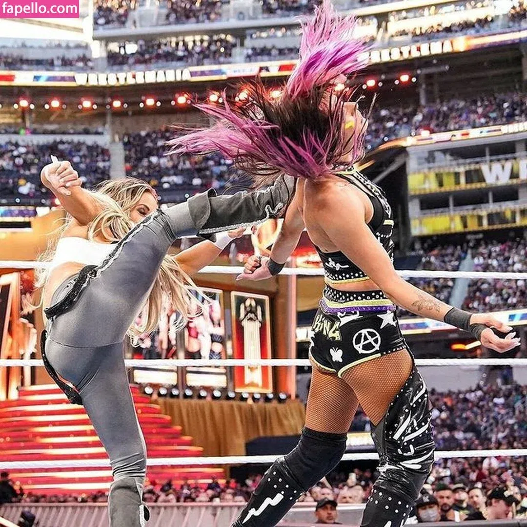 Trish Stratus Onlyfans Photo Gallery 