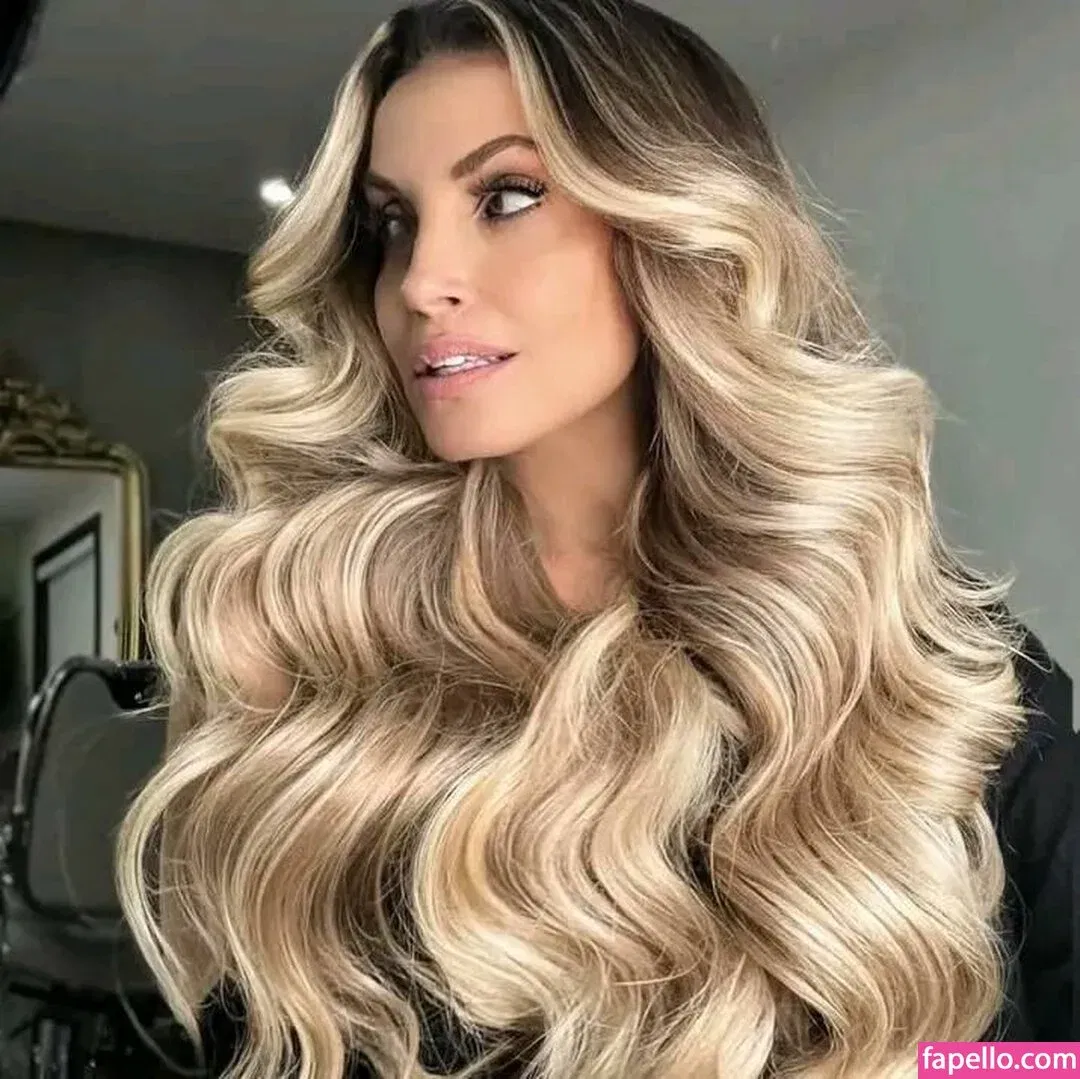 Trish Stratus Onlyfans Photo Gallery 