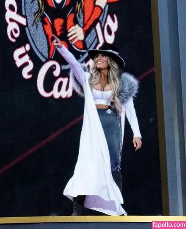 Trish Stratus Onlyfans Photo Gallery 