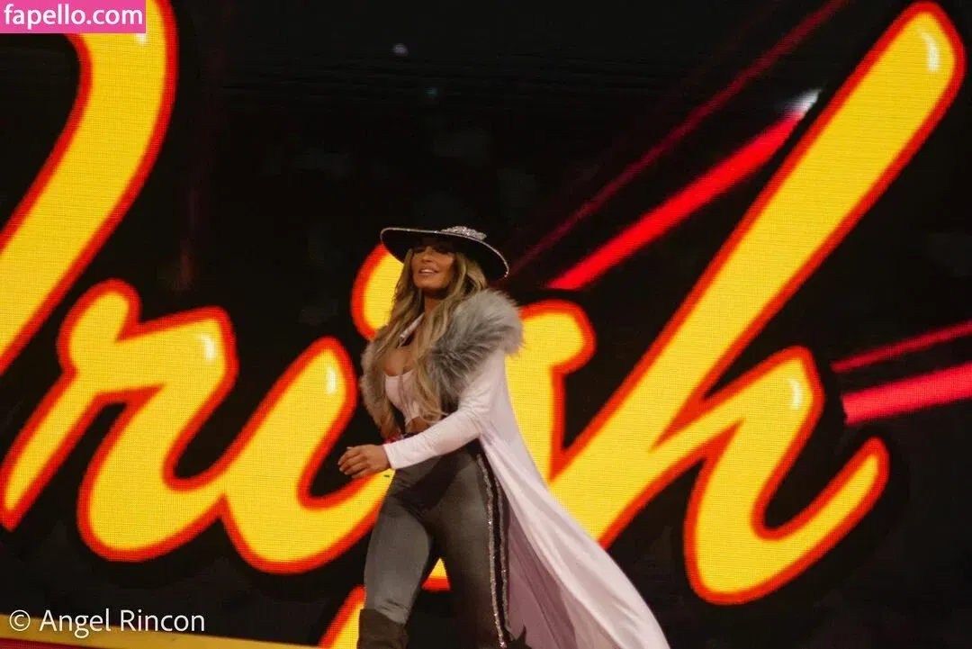 Trish Stratus Onlyfans Photo Gallery 