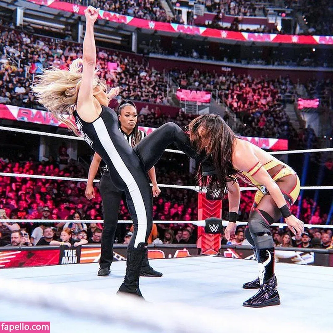 Trish Stratus Onlyfans Photo Gallery 