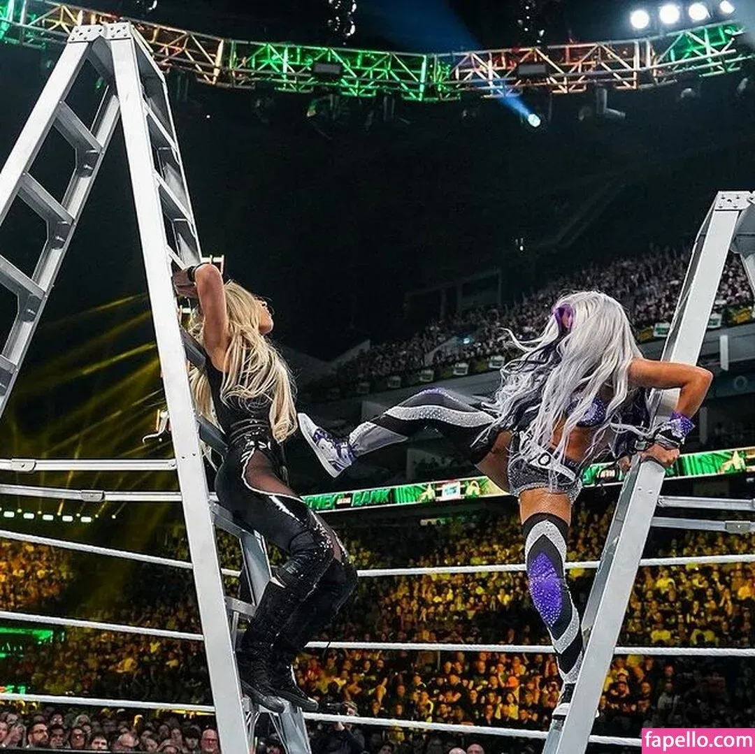 Trish Stratus Onlyfans Photo Gallery 