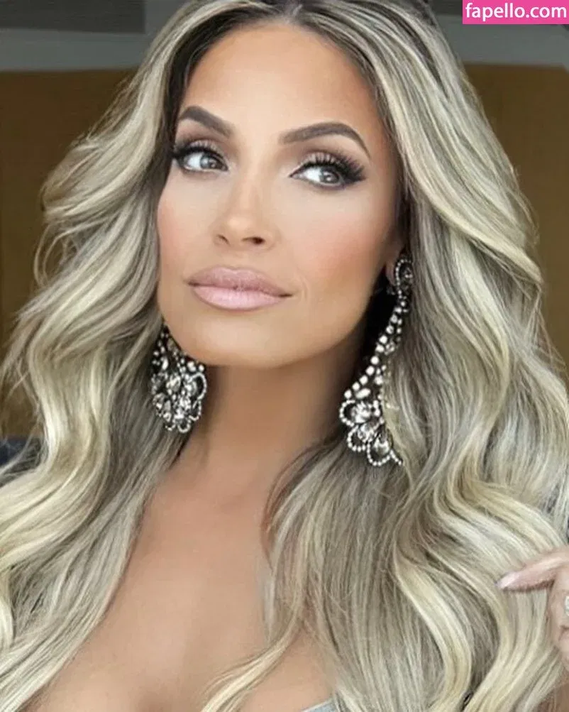 Trish Stratus Onlyfans Photo Gallery 